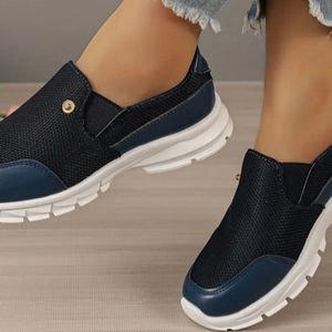Slip on casual walking shoes